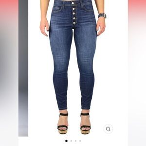 Fran Denim Iris Medium Wash Skinny Jeans Size 25. Never worn